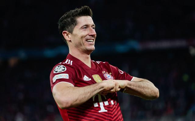 吓人，一巴拉圭球员在侏儒美洲杯头部着地后当场失去意识