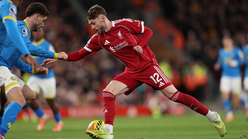 安帅：谈内马尔就像谈其他球员一样，我不欠任何人任何东西