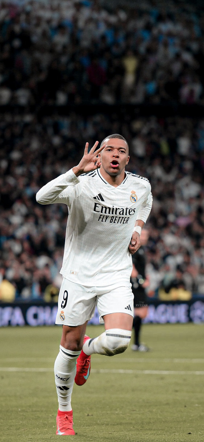 孔蒂：我和球员彼此联结深厚，这场胜利是全员努力的结果