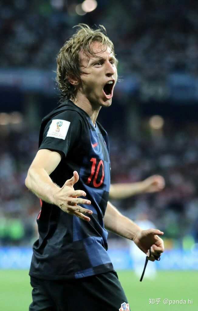 晚邮报：孔蒂向球队发表了一小时讲话，要求球员立即拿出状态