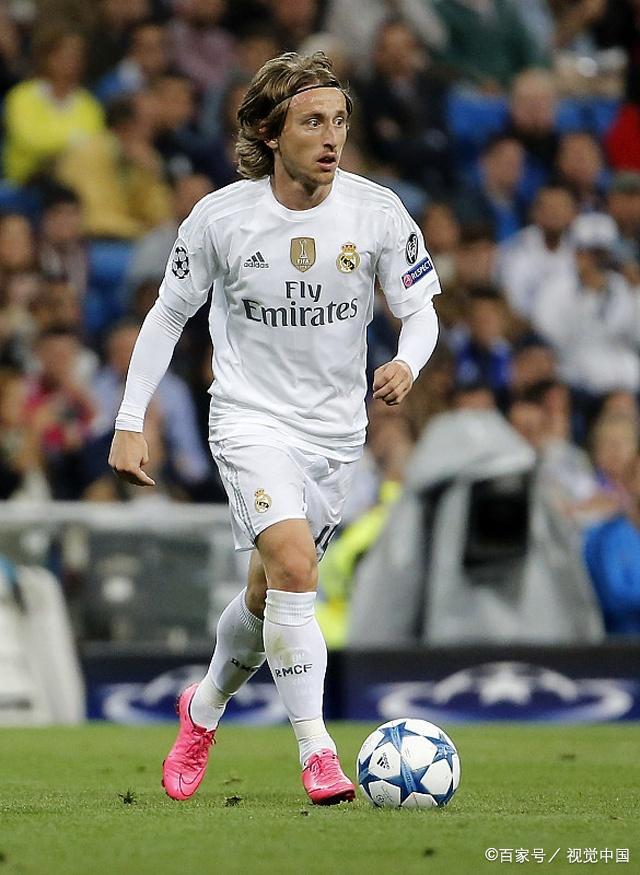 中超第29轮最佳候选：王燊超、钟义浩入选，法比奥在列