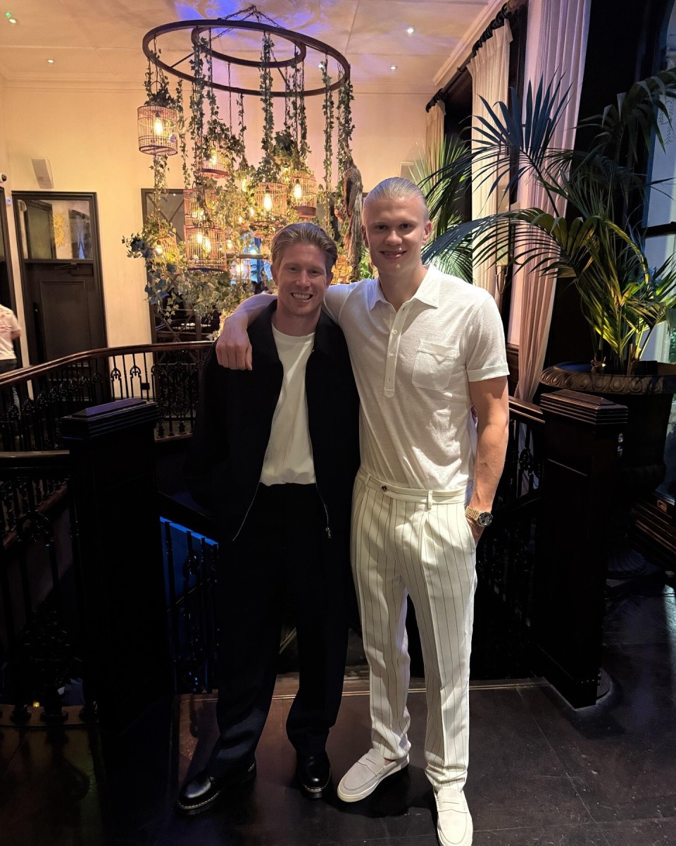 切尔西官方抖音发布雅克松诗朗诵： 尼古拉斯-夹克森