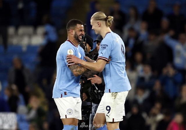 足坛一夜动态：曼城豪取19连胜，巴萨逆转马竞，纽卡热刺互相伤害